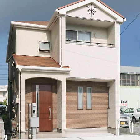 Villa 那覇空港まで10分#新築戸建#国際通りdfs近く#駐車場2台無料#Free Wifi#最大12名 Naha Exterior foto
